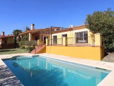 Casa en Manantiales-Cortijos del Sol-Fuensanguínea