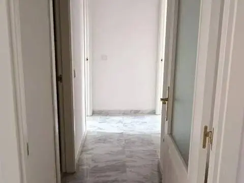 Piso en Parque Alcosa-Jardines del Edén