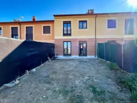 Casa adosada en Segovia Capital