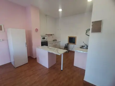 Local comercial en Carlos Haya