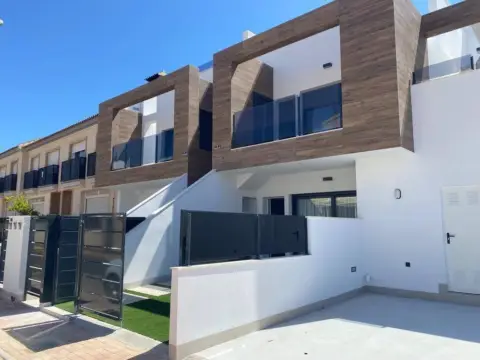 Casa adosada en San Pedro del Pinatar