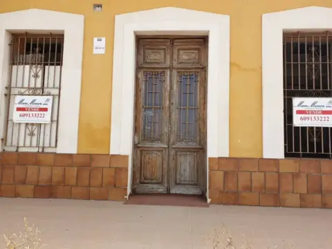 Terreno en Los Nietos