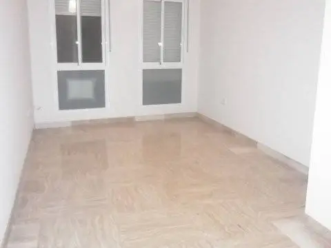 Piso en Huerta de la Reina-Arruzafilla-Parque Figueroa-Noreña