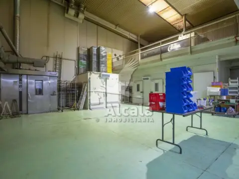 Nave industrial en Alovera