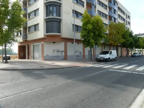 Local comercial en Anduva-Miranda Sur