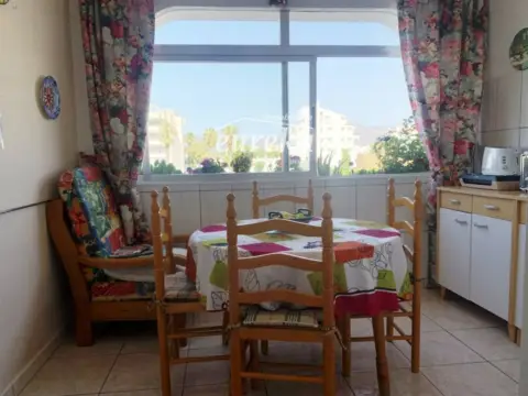 Piso en Avinguda del Port del Canigó, 5