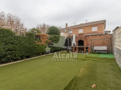 Casa en Villanueva de la Torre