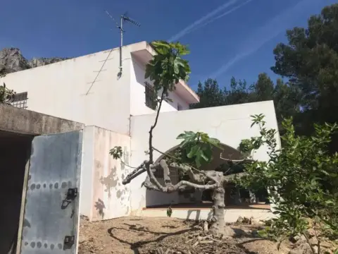 Chalet en Llaurí