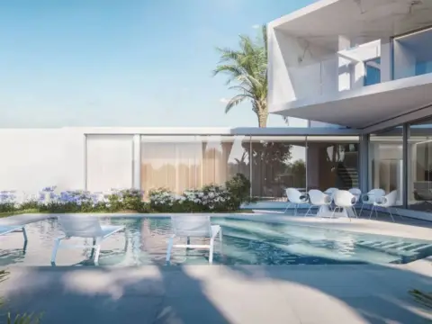 Terreno en calle calle Colinas del Limonar S-N