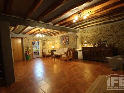 Chalet en Cervera del Río Alhama