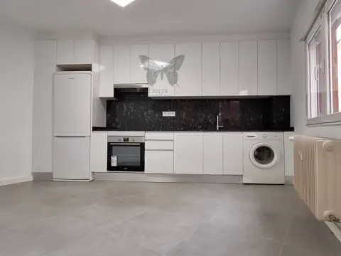 Piso en Pumarín-Teatinos