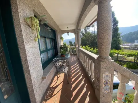 Casa en Paredes (Vilaboa)