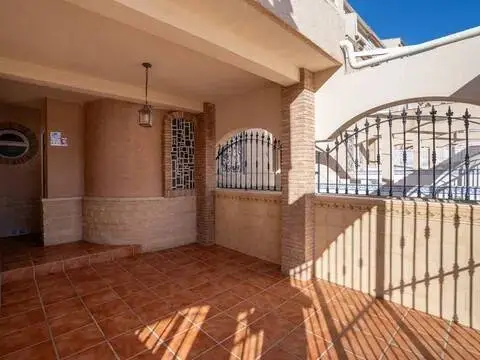 Casa adosada en Mil Palmeras