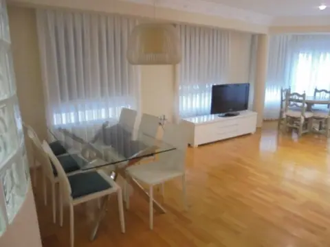 Piso en calle del Hospital