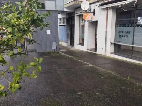 Local comercial en Avenida del Pontón