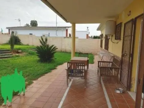 Casa rústica en Periurbano Oeste-Las Jaras