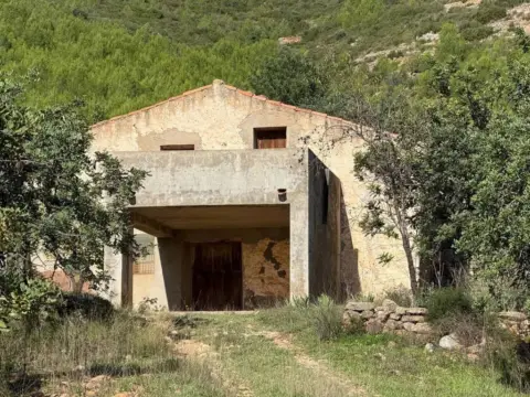 Casa rústica en Les Useres - Useras