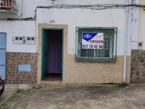 Chalet en Serradilla