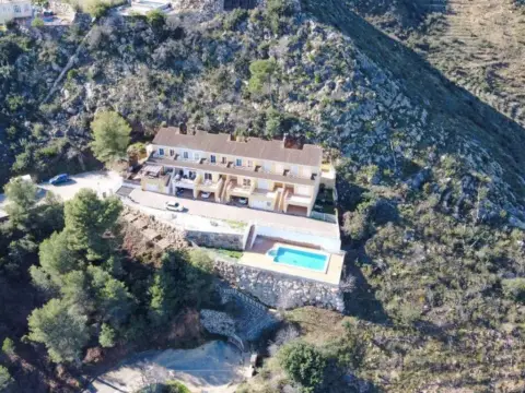 Casa en Ador