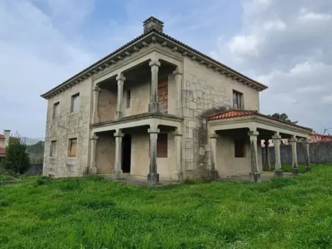 Chalet en Campus Sur-Santa Marta