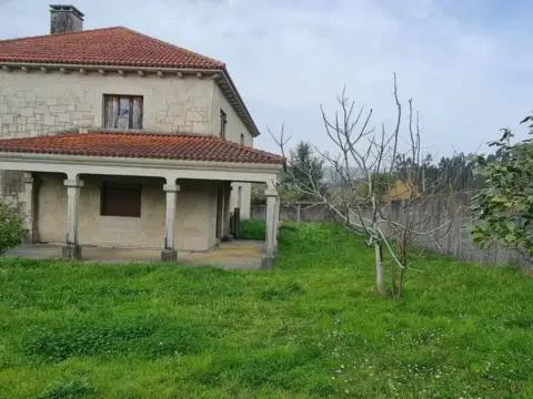 Chalet en Campus Sur-Santa Marta