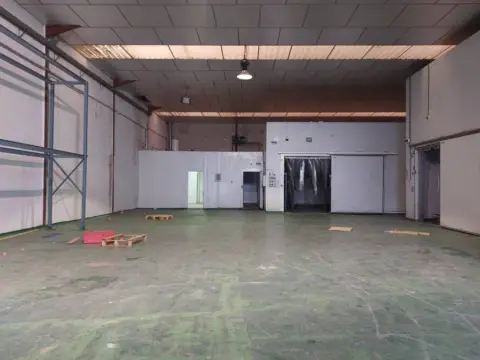 Nave industrial en calle del Cincel