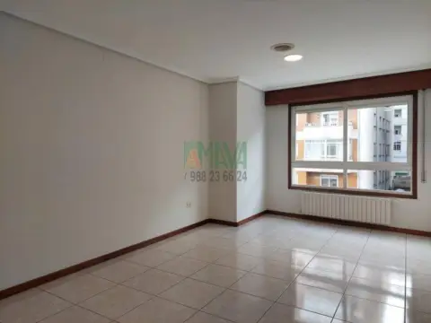 Piso en Ourense Capital