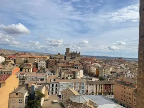 Piso en La Catedral-Casco Antiguo