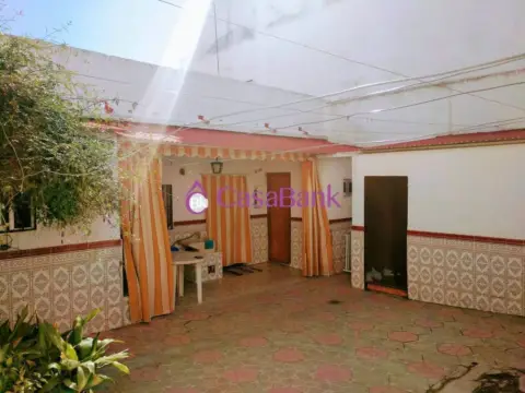 Casa en Santa Rosa-Valdeolleros