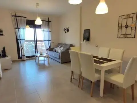 Piso en Aguadulce Sur