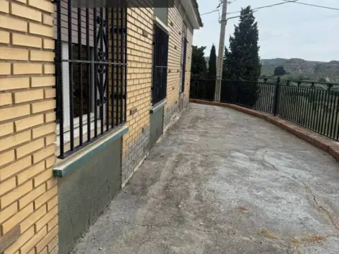 Chalet en Mediana de Aragón