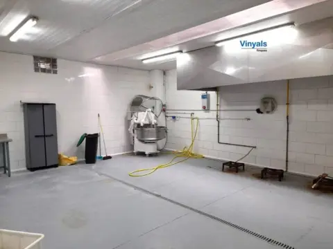 Nave industrial en Cabrils