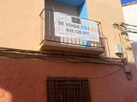Casa rústica en calle Santa Ana
