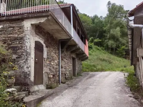 Casa rústica en calle Irixo, 90