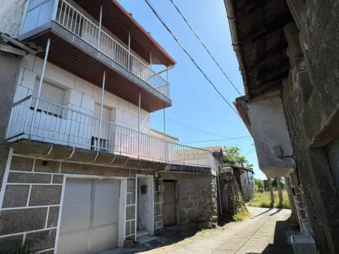 Casa rústica en calle Poedo S/N