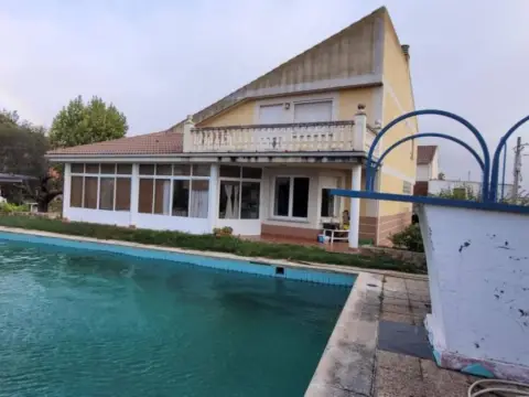 Chalet en Morales del Vino