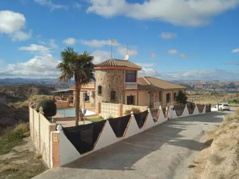 Casa en Freila