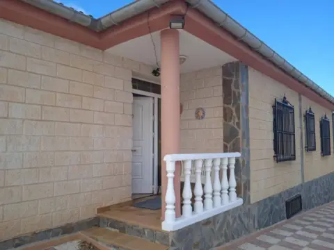 Casa en Freila