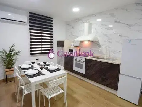 Piso en Campo de la Verdad-Miraflores-Sector Sur