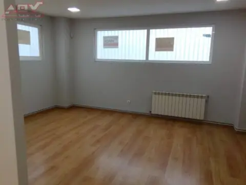 Local comercial en Caranza