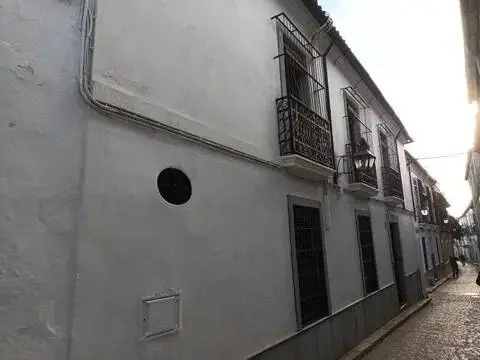 Casa adosada en calle Rey Heredia