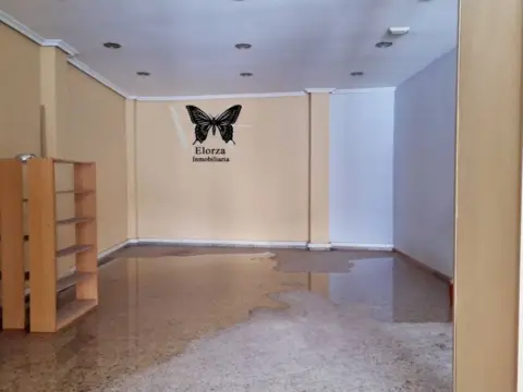 Local comercial en Ciudad-Naranco-Vallobín