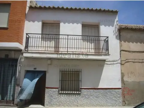 Casa en Villafranca de los Caballeros