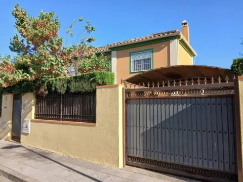 Casa en calle Antonio Machín