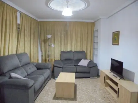 Piso en calle de la Puerta Xiquica del Salvador