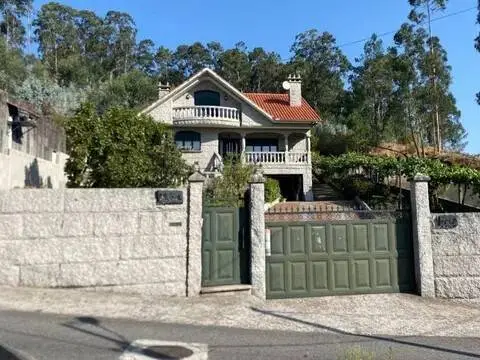 Chalet en Vilaboa