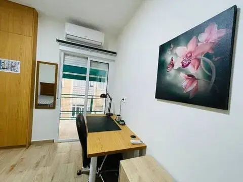 Habitación en calle Mar del Norte