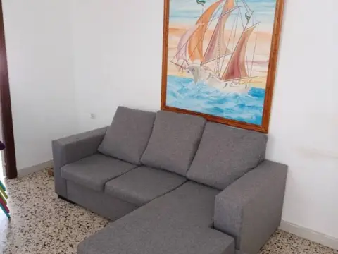 Piso en calle Sacerdote D.Tomas Garcia 7