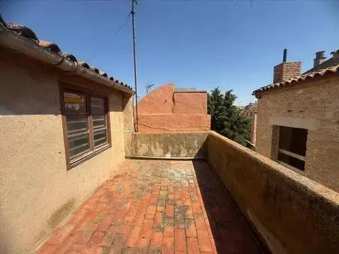 Casa adosada en calle CL Fra Anselm Turmeda, 6