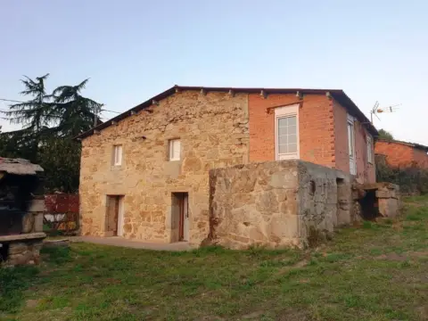 Casa rústica en A Fiestra